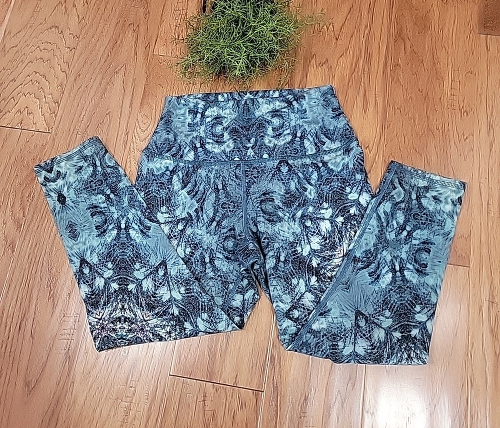 Evolution and Creation Kaleidescope Yoga Leggings
